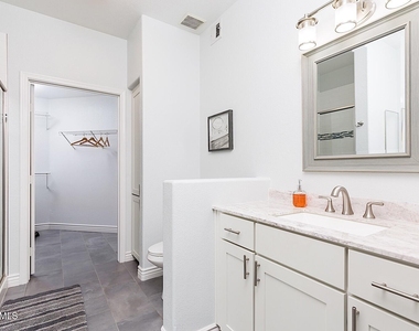 15252 N 100th Street - Photo Thumbnail 19