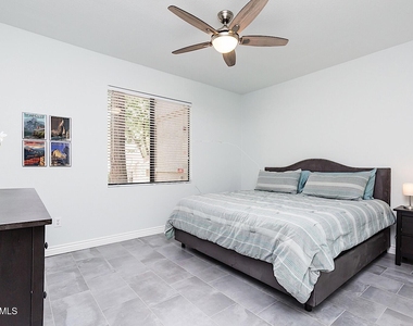 15252 N 100th Street - Photo Thumbnail 17