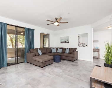 15252 N 100th Street - Photo Thumbnail 4
