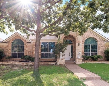 608 Regency Trail - Photo Thumbnail 2