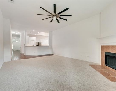 608 Regency Trail - Photo Thumbnail 10