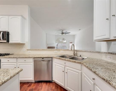 608 Regency Trail - Photo Thumbnail 14
