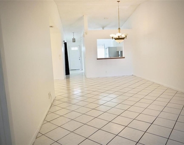 5600 N Park - Photo Thumbnail 2