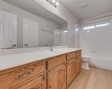 3806 Palace Place - Photo Thumbnail 12