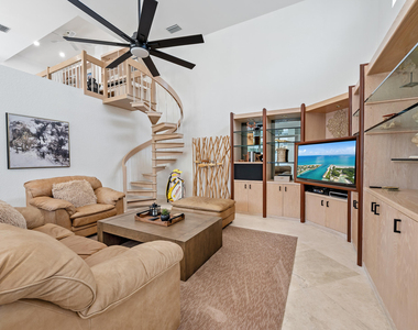 114 Waters Edge Drive - Photo Thumbnail 11