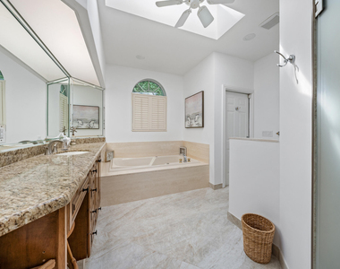114 Waters Edge Drive - Photo Thumbnail 16