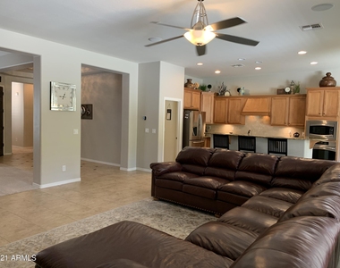 1608 W White Feather Lane - Photo Thumbnail 5