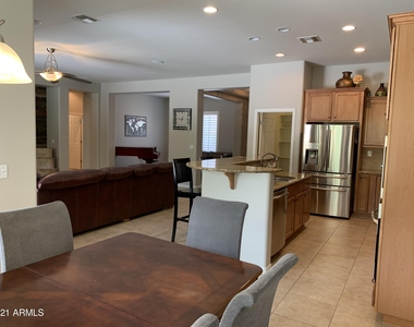 1608 W White Feather Lane - Photo Thumbnail 10