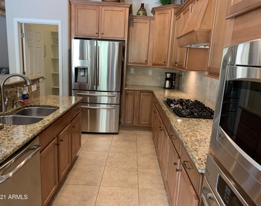 1608 W White Feather Lane - Photo Thumbnail 11