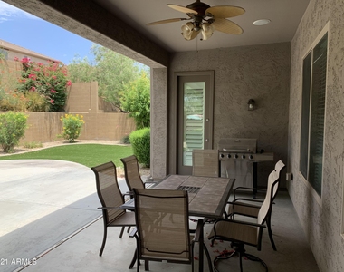 1608 W White Feather Lane - Photo Thumbnail 34