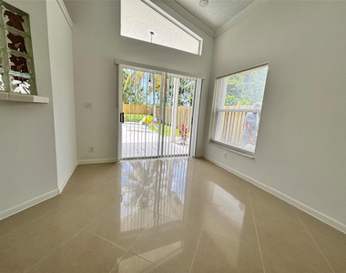 2990 Nw 68th Avenue - Photo Thumbnail 35