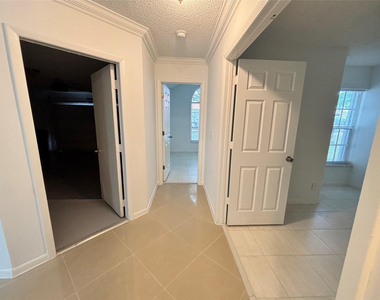 2990 Nw 68th Avenue - Photo Thumbnail 19