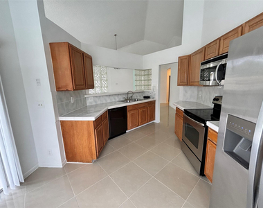 2990 Nw 68th Avenue - Photo Thumbnail 13