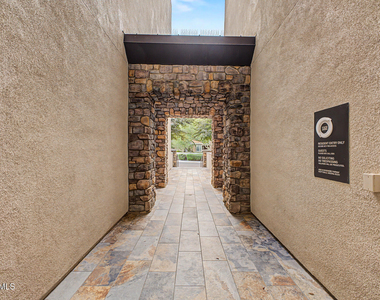 4803 N Woodmere Fairway -- - Photo Thumbnail 1