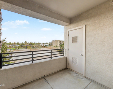 4803 N Woodmere Fairway -- - Photo Thumbnail 24