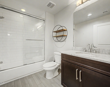 4803 N Woodmere Fairway -- - Photo Thumbnail 21