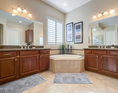 4279 E Sourwood Drive - Photo Thumbnail 16