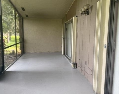 15763 Woodgate Court - Photo Thumbnail 4