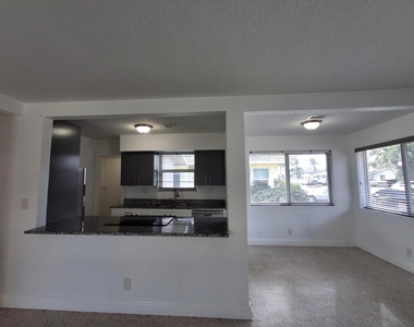 1624 Ne 25th Street - Photo Thumbnail 7