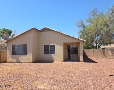 3135 N 127th Avenue - Photo Thumbnail 27