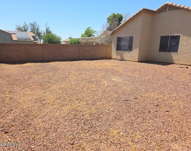 3135 N 127th Avenue - Photo Thumbnail 26
