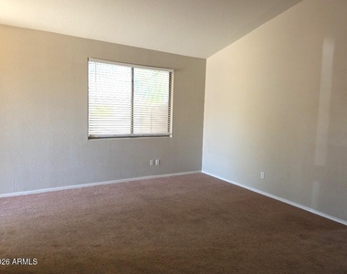 3135 N 127th Avenue - Photo Thumbnail 11
