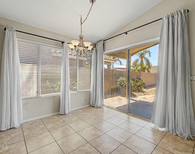 4319 E Tether Trail - Photo Thumbnail 14