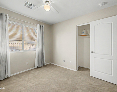 4319 E Tether Trail - Photo Thumbnail 29