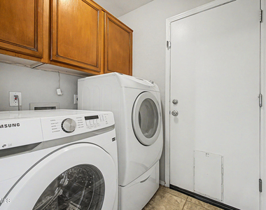 4319 E Tether Trail - Photo Thumbnail 35