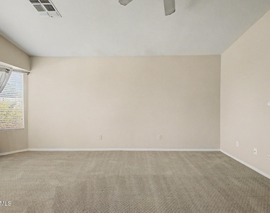 4319 E Tether Trail - Photo Thumbnail 22