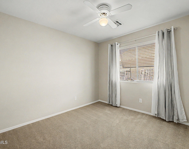 4319 E Tether Trail - Photo Thumbnail 28