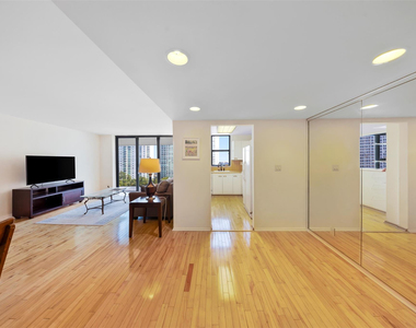 18181 Ne 31st Court - Photo Thumbnail 2