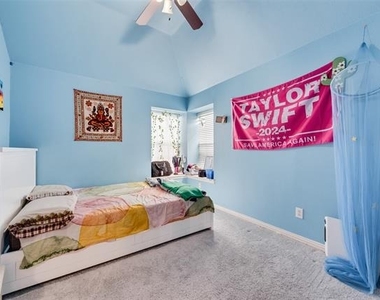 4205 Tiffany Drive - Photo Thumbnail 8