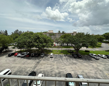 2651 S Course Drive - Photo Thumbnail 20