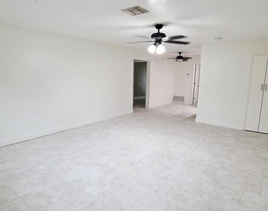 7400 Kimberly Boulevard - Photo Thumbnail 6