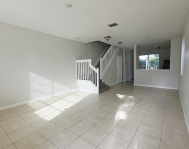 4154 Napoli Lake Drive - Photo Thumbnail 2