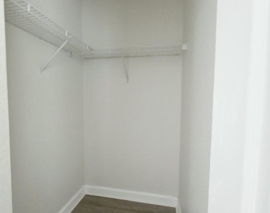 4154 Napoli Lake Drive - Photo Thumbnail 13
