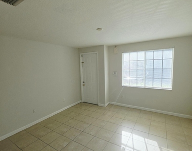 4154 Napoli Lake Drive - Photo Thumbnail 12
