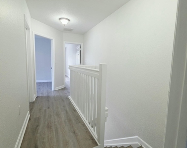 4154 Napoli Lake Drive - Photo Thumbnail 8