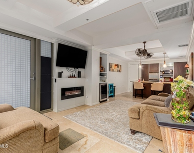 7137 E Rancho Vista Drive - Photo Thumbnail 5