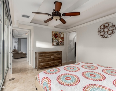 7137 E Rancho Vista Drive - Photo Thumbnail 13