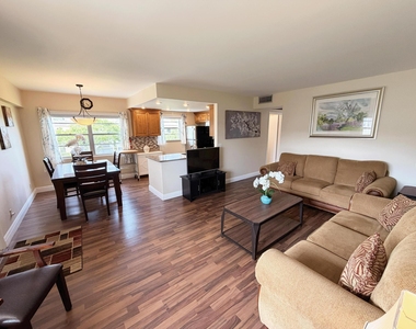 375 Mansfield I - Photo Thumbnail 2