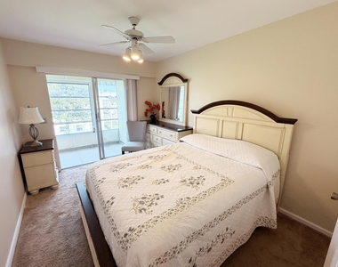 375 Mansfield I - Photo Thumbnail 8