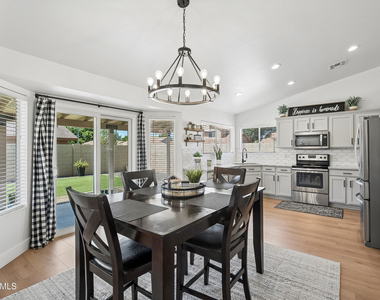 4451 W Creedance Boulevard - Photo Thumbnail 6