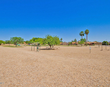 4451 W Creedance Boulevard - Photo Thumbnail 30