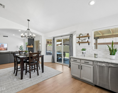 4451 W Creedance Boulevard - Photo Thumbnail 8