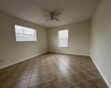 1307 Hempstead Street - Photo Thumbnail 9