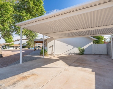 6749 E Wilshire Drive - Photo Thumbnail 4