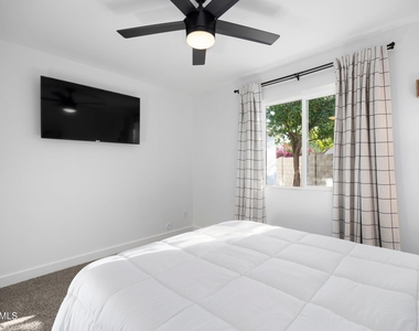 6749 E Wilshire Drive - Photo Thumbnail 26