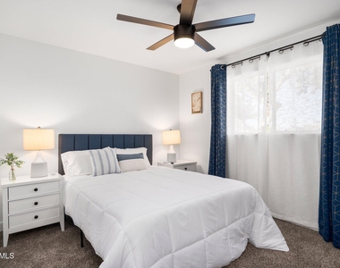 6749 E Wilshire Drive - Photo Thumbnail 23